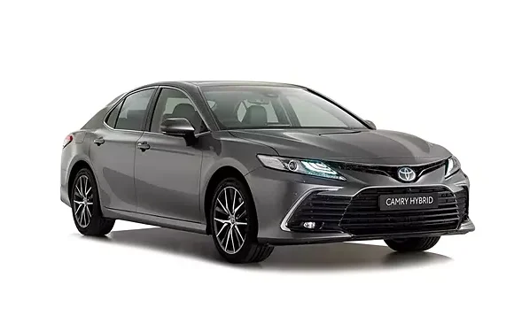 camry exterior right front three quarter 3 580x374